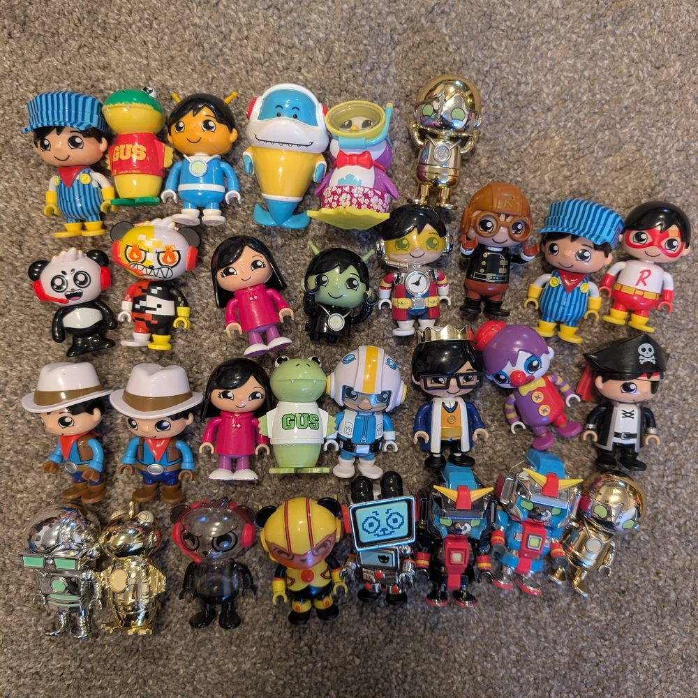 Ryan's world Lot